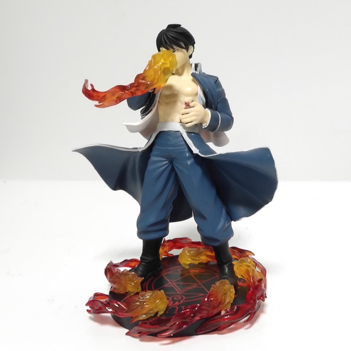 Figura de Roy Mustang (Full Metal Alchemist)