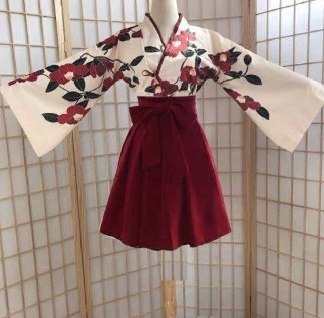 Kimono Estilo Hakama Corta de Sakura