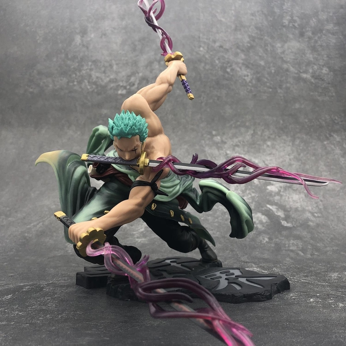 Figura de Ronoa Zoro - One Piece